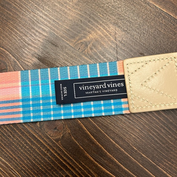 Vineyard Vines Punch Plaid D-Ring Belt Size: L NWOT - Picture 8 of 8